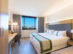 Holiday Inn Naples by IHG