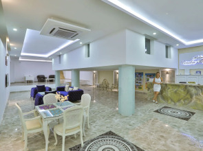 Отель Linda Beach