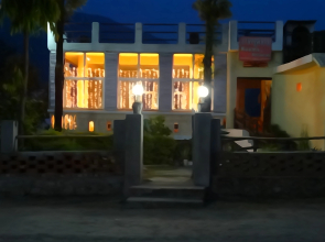 Tripti Hotel