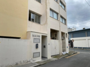 Modern studio in the historic center near beach