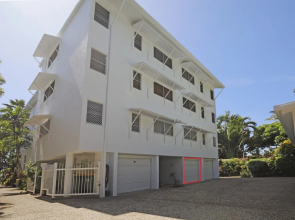 Oceanfront Breeze with Ultimate Beach Views 5
