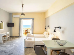 Beachfront Nest Memi Koroni-seaheaven House B3