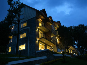 Shola Crown Resort - Munnar