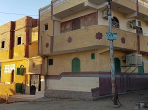 Taharka Nubian House