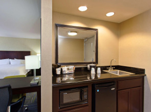 Hampton Inn & Suites Merced