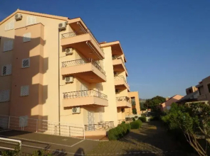 Apartment Lara