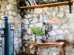 Kale Lodge - Adults Only