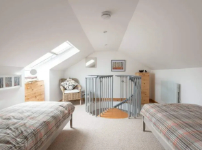 4guests-2br-privategarden-freeparking