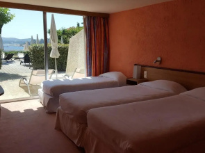 83 Hotel