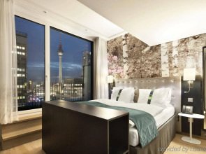 Отель Premier Inn Berlin Alexanderplatz