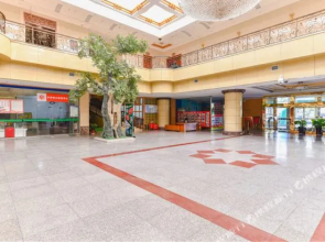 金通大酒店(信阳火车站天润广场店)