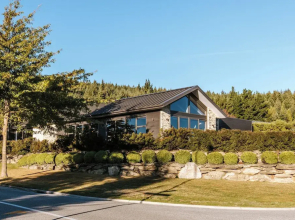 The Clearview House - Lake Views