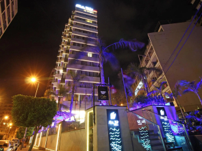 Palm Ville Suites
