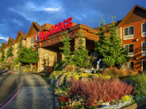 Olympic Lodge by Ayres