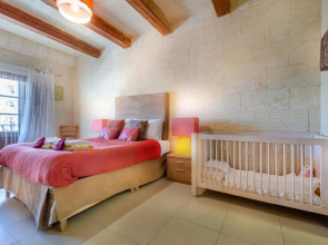 Gozo Villa Near Beach w Private Pool AC BBQ