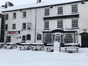 Black Bull Hotel