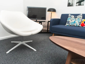 MyCityHaven The KingsWeston - flexible home sleeps 7