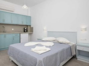 Maria Studios and Apartments