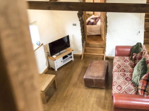Foxglove - Luxurious Barn Conversion