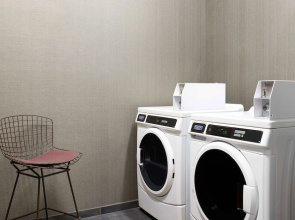 Courtyard by Marriott Denver Aurora