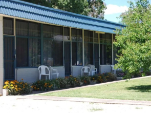 Holbrook Settlers Motel
