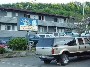 Curley's Resort & Dive Center
