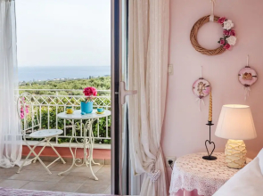Country House with Panoramic View And Beach Access