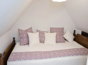 Apartment in a Stylish House in the Countryside Near the Sea