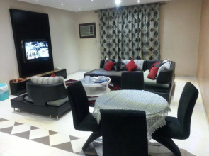 Apartment Al Janaderia Suites 3