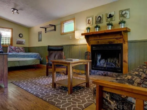 Paradise Cabins, Resort & Spa