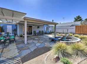 Vintage Downtown Vegas Retreat < 3 Mi to Strip!