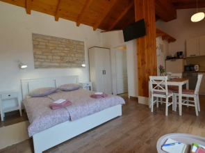 Lush and Sweet Escape Apartments