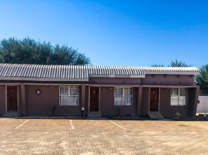 Batshweneng Lodge