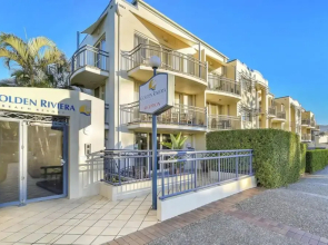Beach Resort Ground Unit With Parking