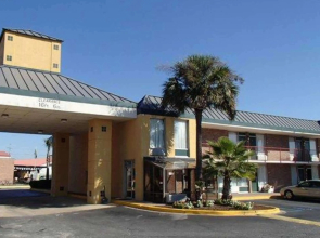 Suburban Studios North Charleston I-526