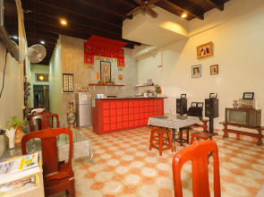 Phuket Old Town Hostel