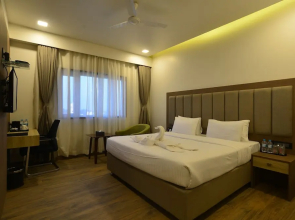 Hotel Jhankar Palace