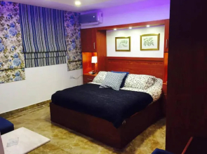 The Royal Luxury Lion Patio