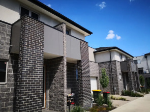 Bundoora Townhouse
