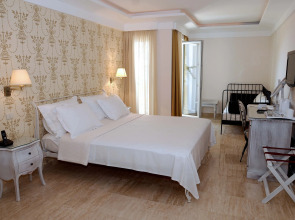 Hotel Azimut