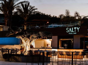 Cavo Zoe Seaside Hotel