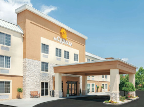 La Quinta Inn & Suites by Wyndham Knoxville North I-75