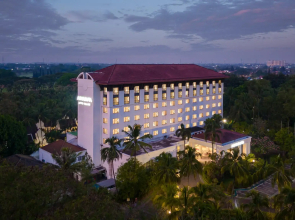 Aryaduta Lippo Village