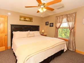 Pinnacle View 7A - Three Bedroom Chalet