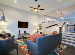 Industrial 3br/2.5ba Home Mins to DT by Domio
