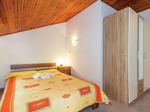 Stunning Home in Cesarica With Wifi and 3 Bedrooms
