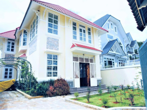 B Villa