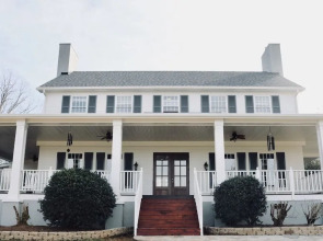Dahlonega Resort and Vineyard