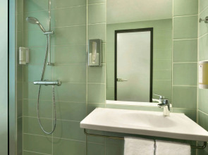 Super 8 by Wyndham Freiburg