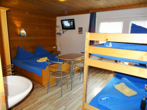 Large Holiday Home With Garden and Balcony in Otztal